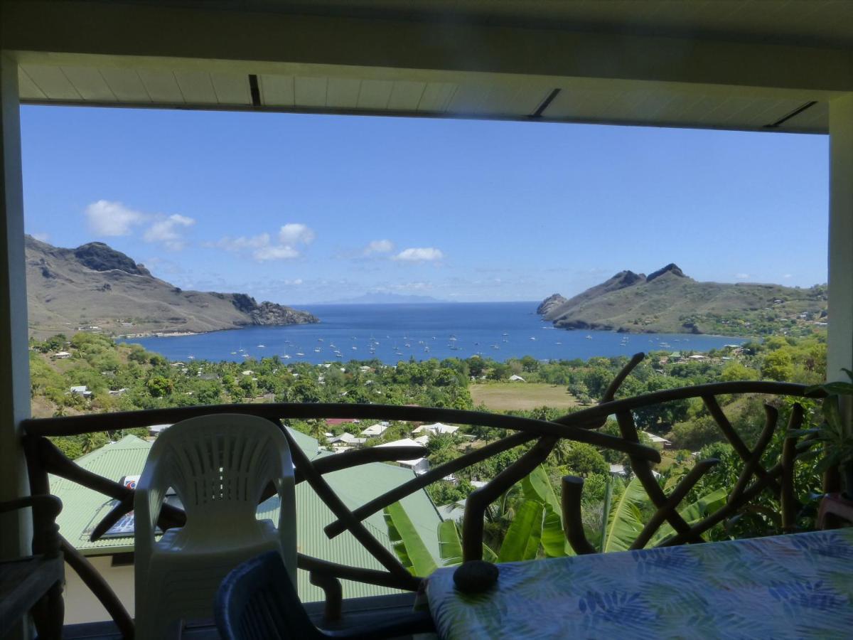 Hotel Fare Manutea à Nuku Hiva Extérieur photo